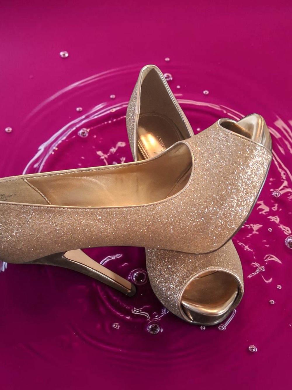 Jacqueline Ferrar gold glitter peep-toe platform pumps Women's Shoes Size 7.5
